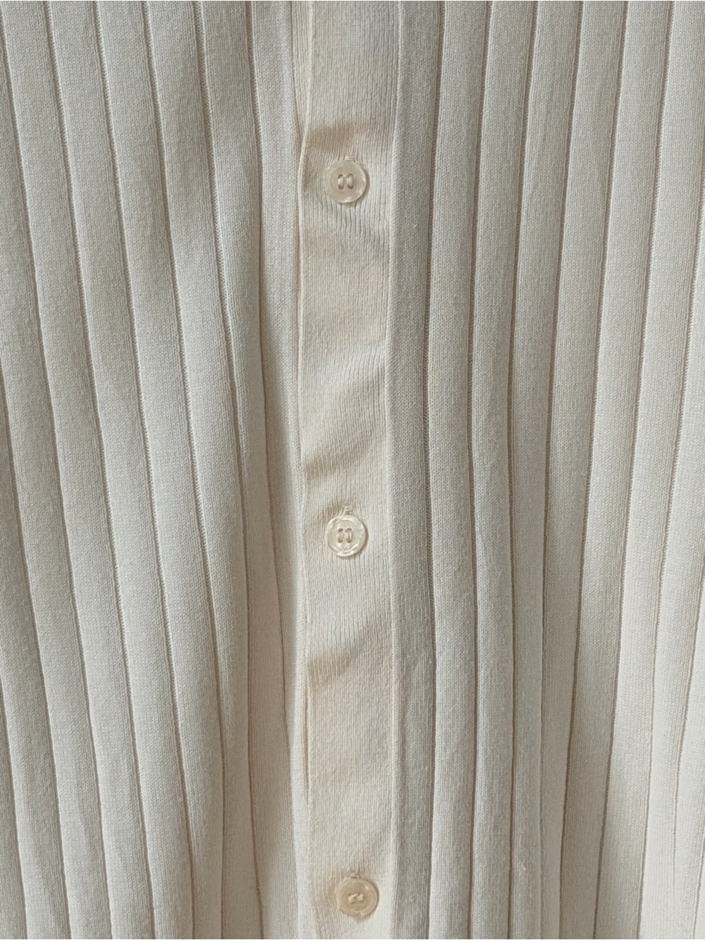 H&M Cream Regular-Fit Rib-Knit Button-Up Shirt - Size Medium - Picture 3 of 14